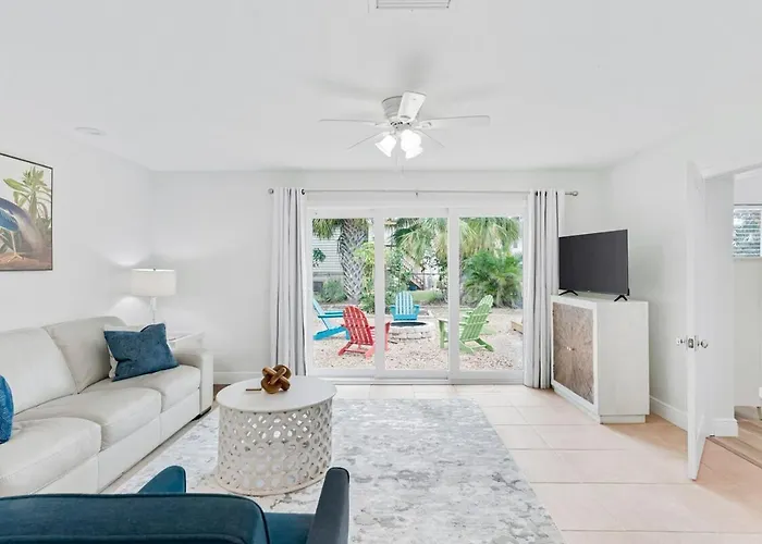 Modern Coastal *