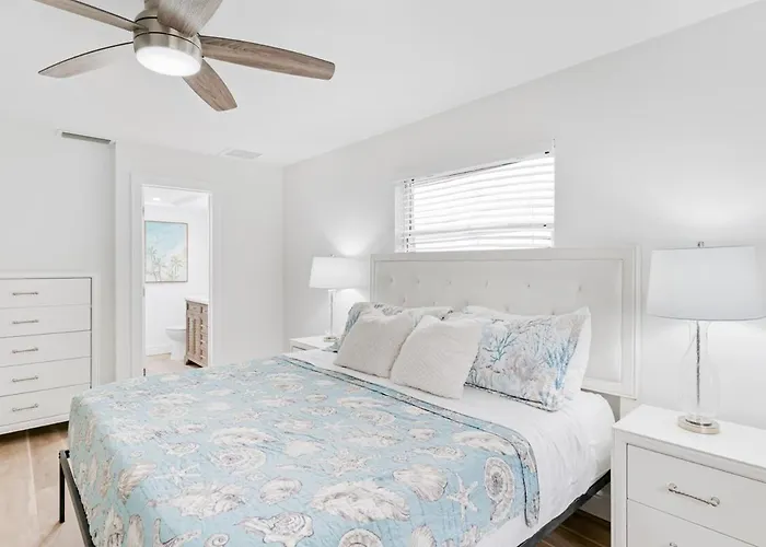 Modern Coastal Holiday home Clearwater Beach